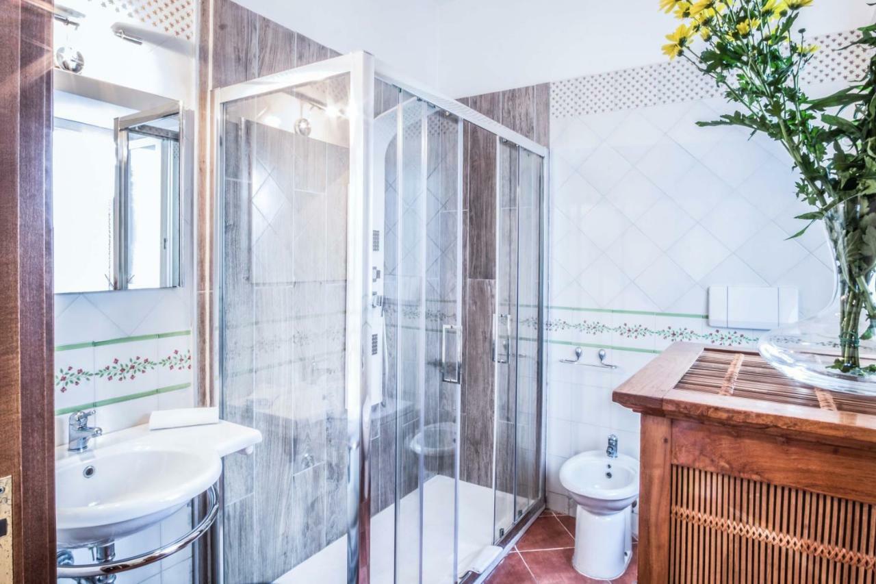 Amore Rentals - Maison Palazzo Correale Sorrento Buitenkant foto