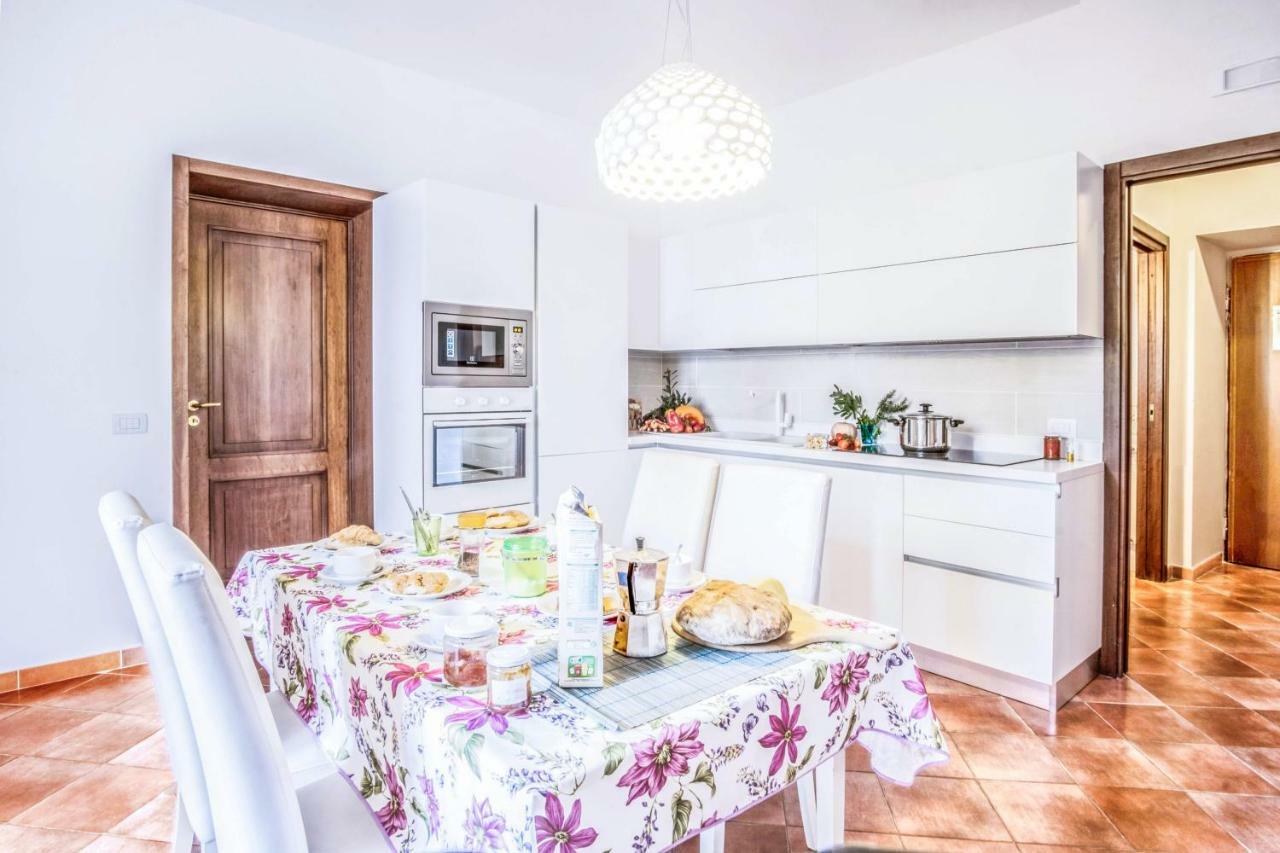 Amore Rentals - Maison Palazzo Correale Sorrento Buitenkant foto