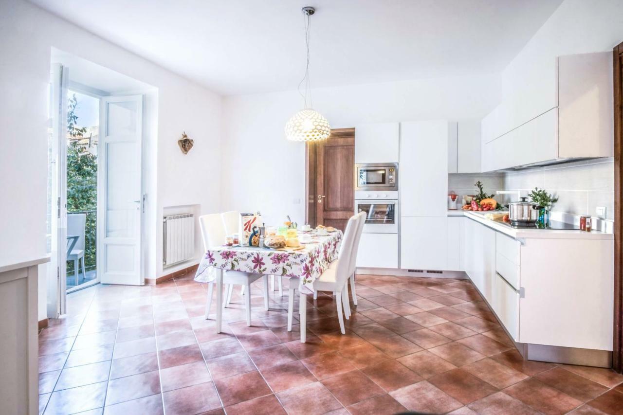 Amore Rentals - Maison Palazzo Correale Sorrento Buitenkant foto